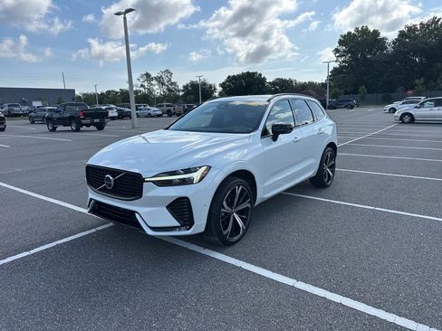 Used 2023 Volvo XC60 B5 Ultimate w/ Protection Package Premier FWD image 16