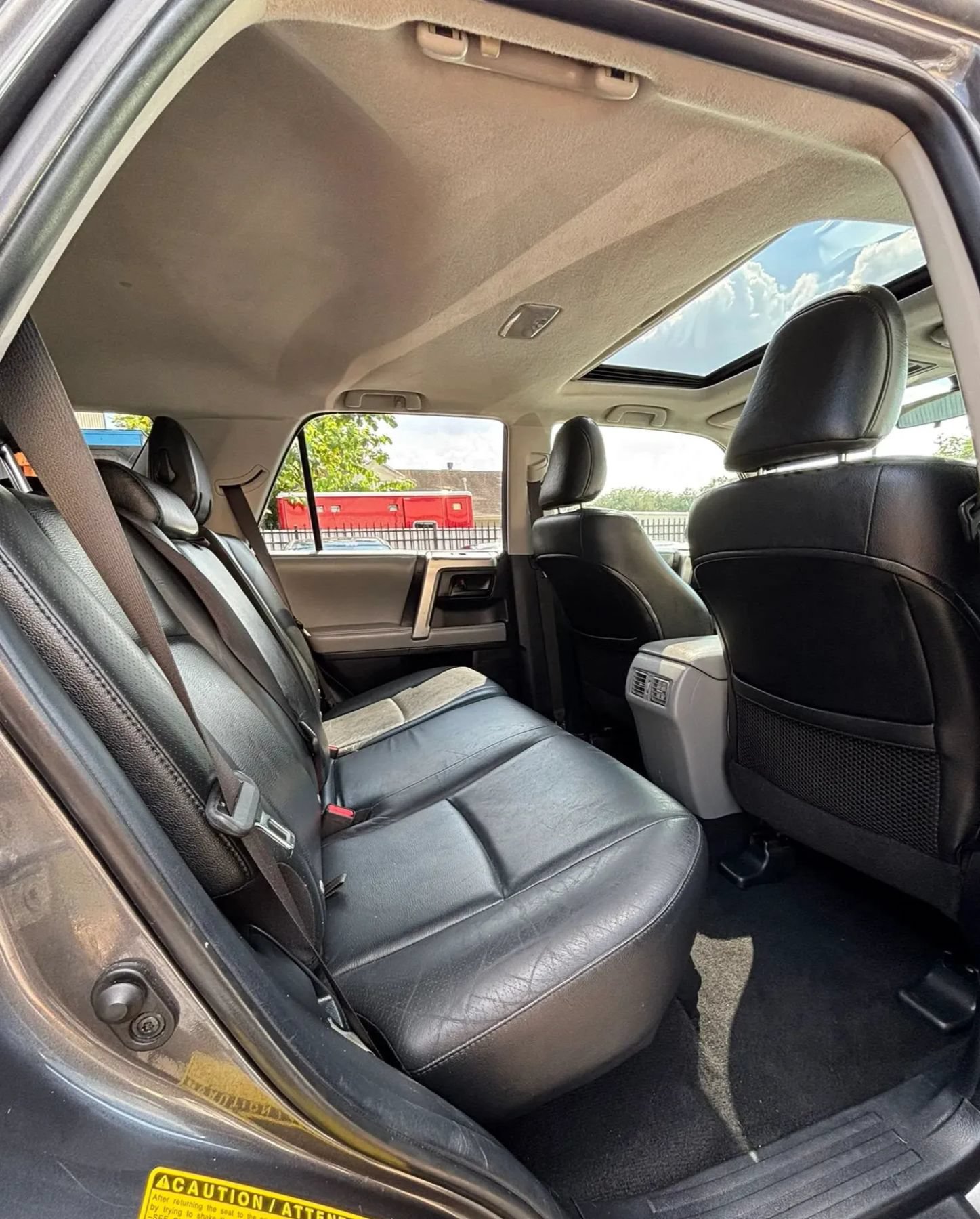 Used 2011 Toyota 4Runner SR5 w/ Premium Pkg w/Leather RWD image 16