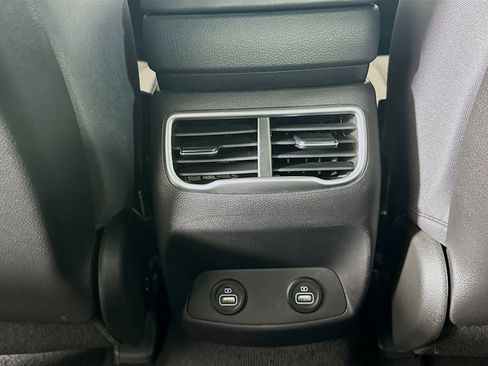 Used 2023 Hyundai Santa Fe SE image 18