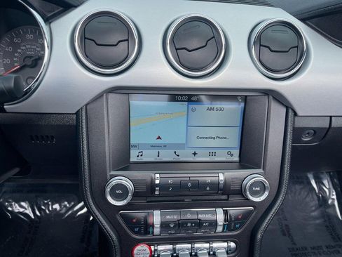 Used 2017 Ford Mustang GT Premium image 28