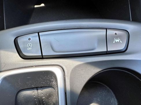 Used 2024 Chevrolet Trax LS w/ LS Convenience Package FWD image 24
