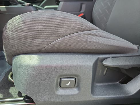 Used 2024 Toyota Tacoma SR5 AWD/4WD image 26