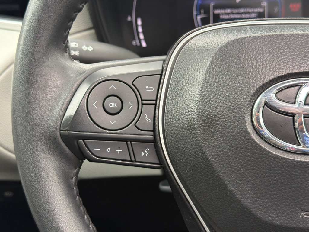 Used 2026 Toyota Corolla Cross LE w/ Moonroof Package FWD image 29