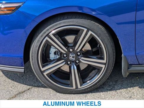 Used 2023 Honda Accord Sport image 11