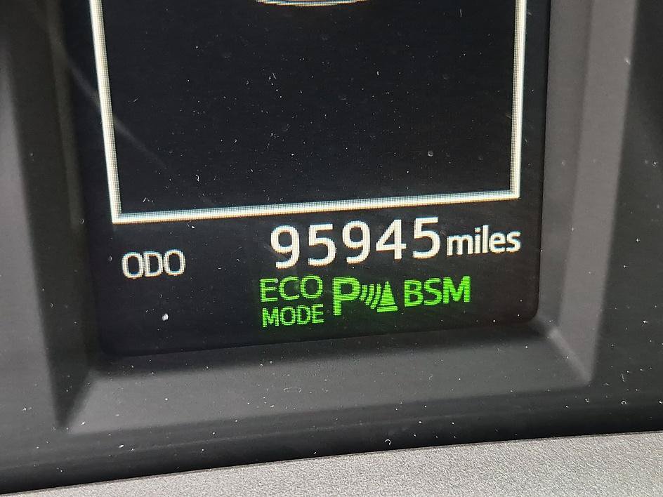 Used 2016 Toyota RAV4 Limited FWD image 19