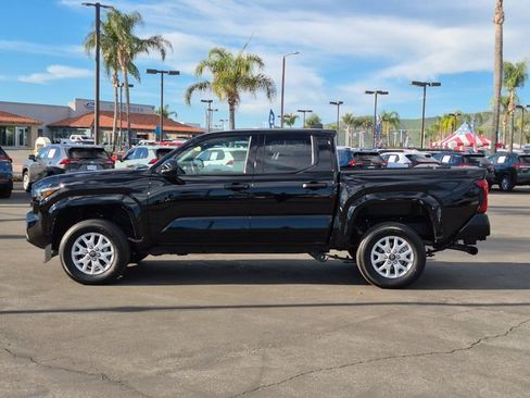 Used 2025 Toyota Tacoma SR image 9