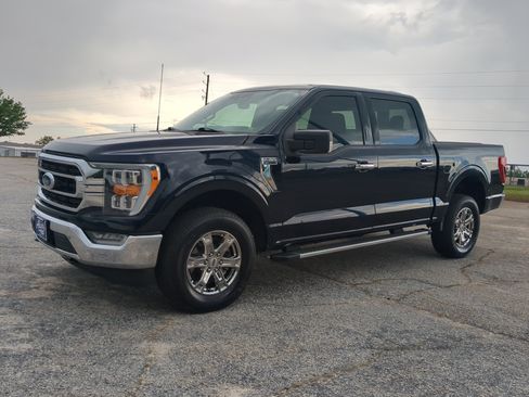 Certified 2022 Ford F150 XLT w/ Equipment Group 302A High AWD/4WD image 6