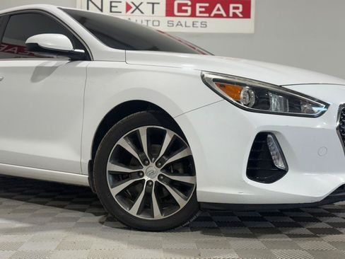 Used 2018 Hyundai Elantra GT FWD image 4