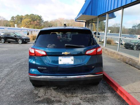 Used 2020 Chevrolet Equinox LT w/ LPO, Floor Liner Package image 7
