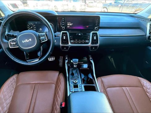 Used 2022 Kia Sorento SX Prestige w/ Rust Color Package image 15