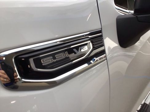 Used 2024 GMC Sierra 1500 SLT image 22