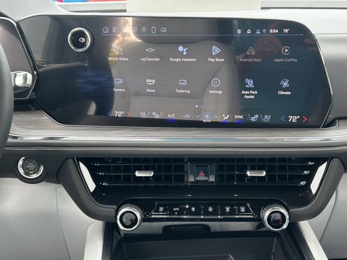 New 2025 Chevrolet Suburban Premier RWD image 20