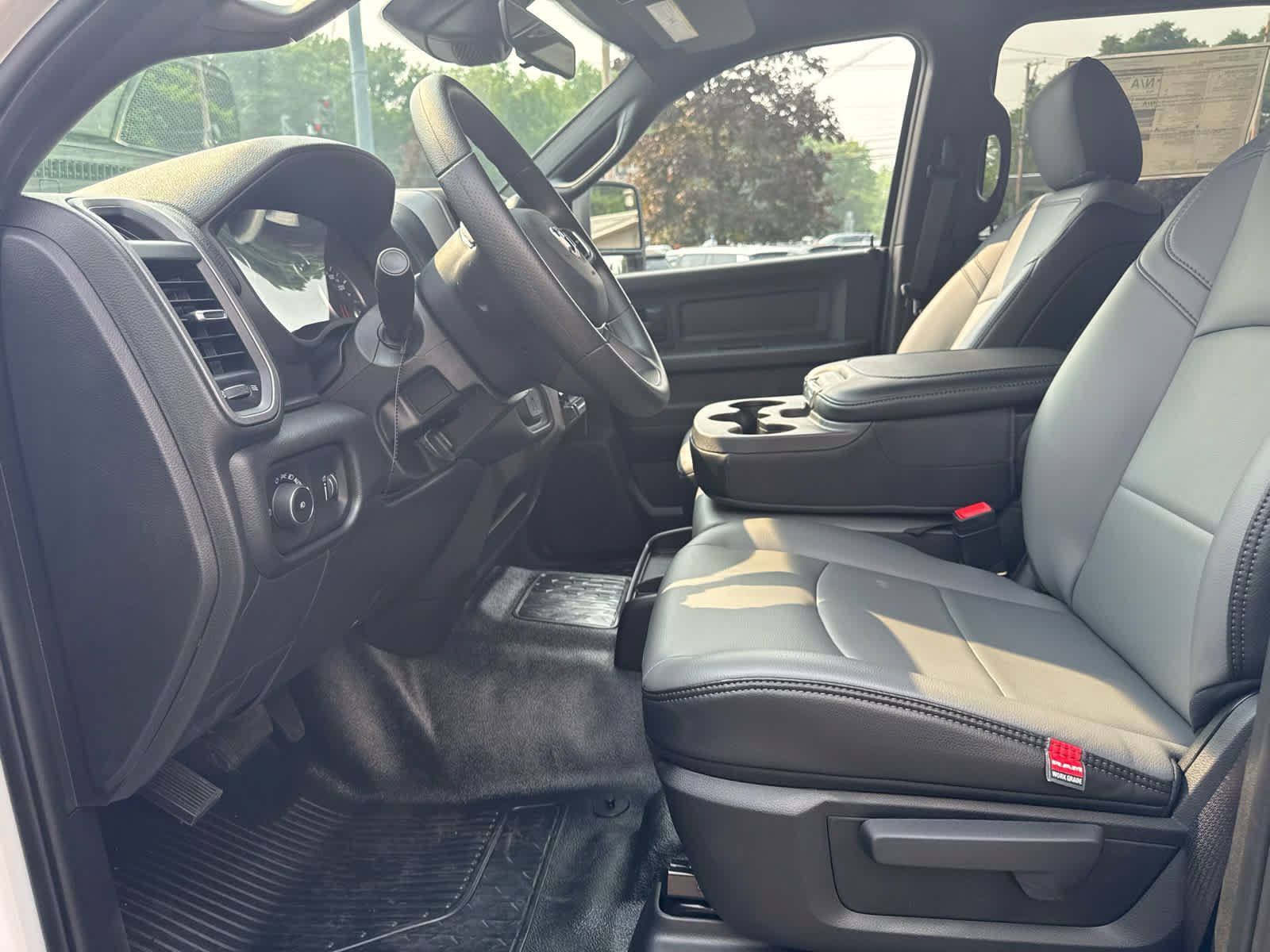 New 2026 RAM 5500 Tradesman w/ Chrome Appearance Group AWD/4WD image 10