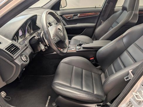 Used 2009 Mercedes-Benz C 63 AMG Sedan image 7
