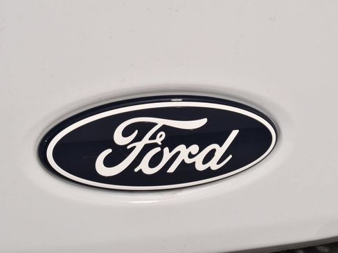 New 2027 Ford Transit 350 148 Medium Roof AWD w/ Load Area Protection Package image 21
