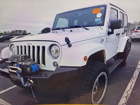 Used 2018 Jeep Wrangler Unlimited Sahara w/ Max Tow Package image 1