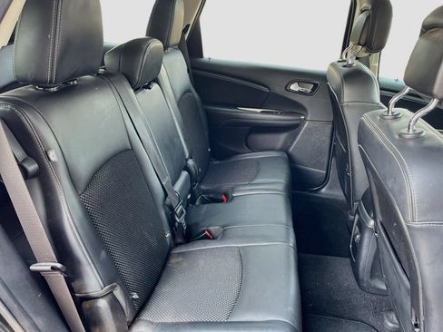 Used 2019 Dodge Journey Crossroad AWD/4WD image 27