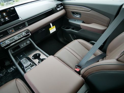New 2026 Honda Pilot Elite image 11