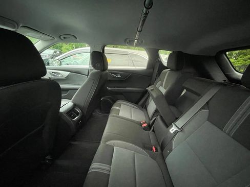 Used 2025 Chevrolet Blazer LT AWD/4WD image 7