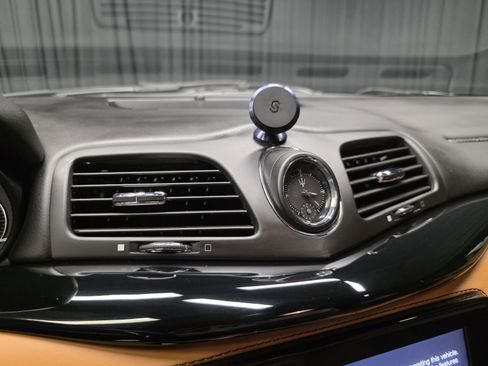 Used 2018 Maserati GranTurismo Sport image 26