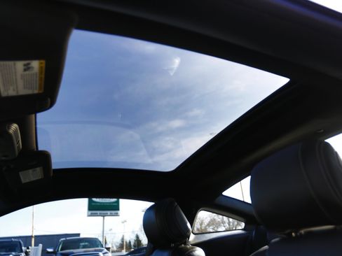 Used 2013 Ford Mustang GT Premium image 12