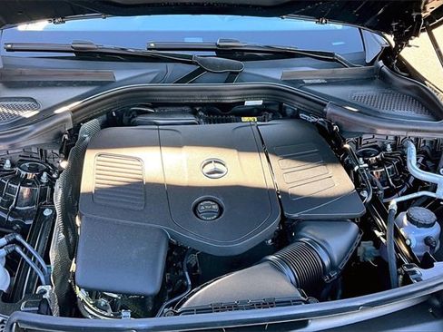 New 2026 Mercedes-Benz GLC 300 4MATIC image 9