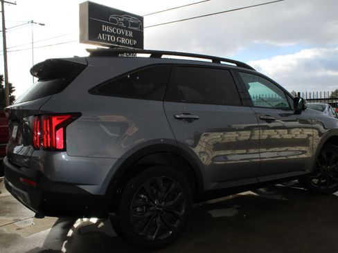 Used 2023 Kia Sorento SX Prestige image 8
