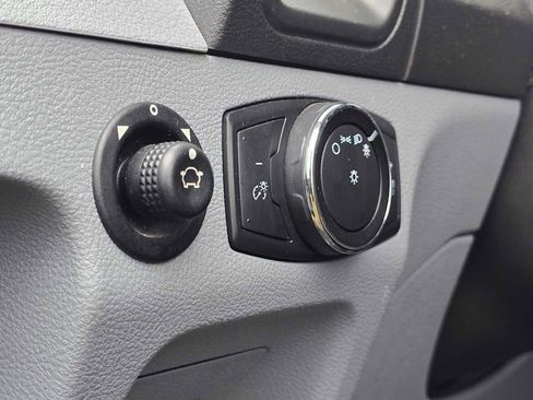 Used 2018 Ford Transit 350 XLT image 31