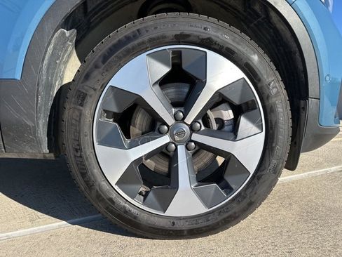 Certified 2025 Volvo XC40 B5 Plus image 11