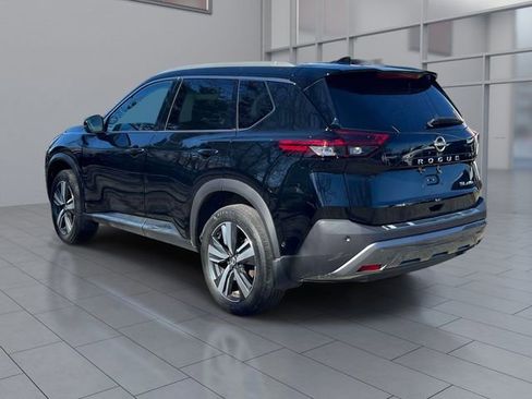 Used 2023 Nissan Rogue SL w/ SL Premium Package image 7