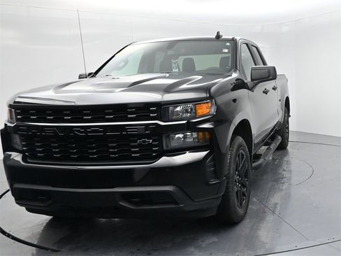 Used 2021 Chevrolet Silverado 1500 Custom w/ Rally Edition image 3