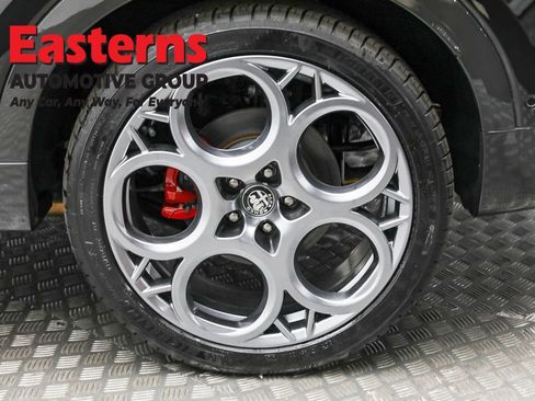 Used 2024 Alfa Romeo Tonale Veloce image 8