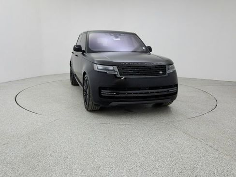 Certified 2023 Land Rover Range Rover SE image 2