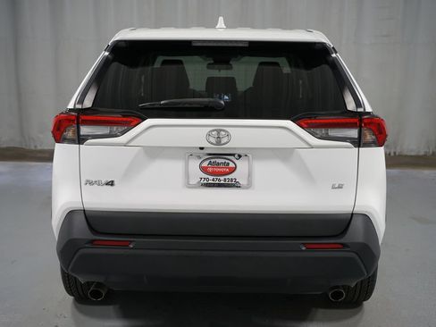 Certified 2022 Toyota RAV4 LE image 7