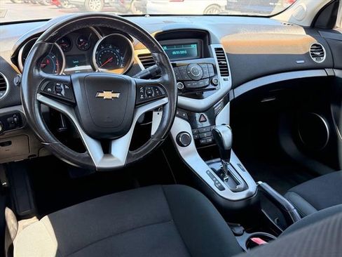 Used 2012 Chevrolet Cruze Eco image 7