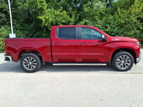 Used 2021 Chevrolet Silverado 1500 LT w/ Z71 Off-Road Package AWD/4WD image 27