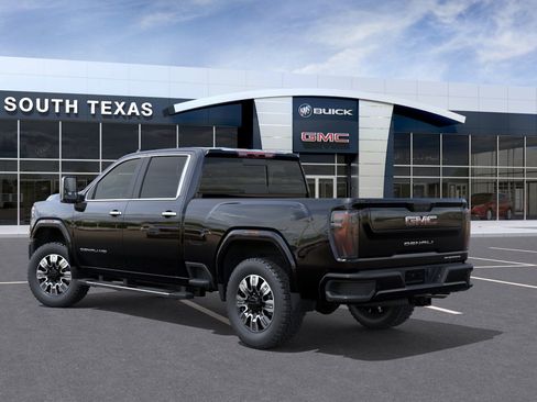 New 2026 GMC Sierra 2500 Denali w/ Denali Reserve Package image 3