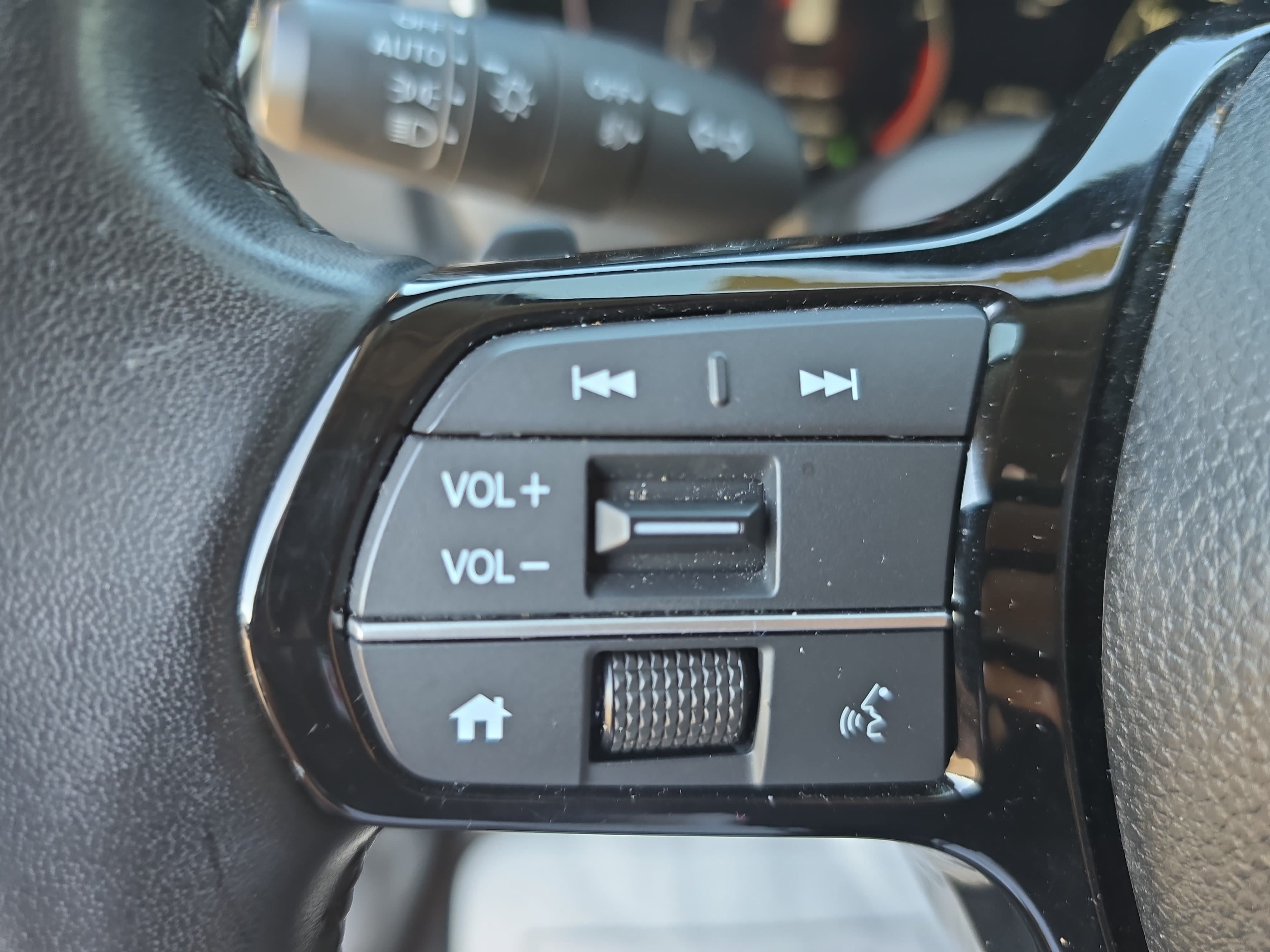Used 2024 Honda Pilot EX-L image 17