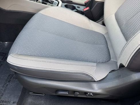Used 2025 Subaru Forester Premium w/ Convenience Package #1 AWD/4WD image 25