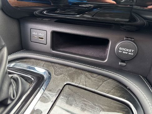 Used 2021 INFINITI QX80 Sensory w/ All-Season Package image 27