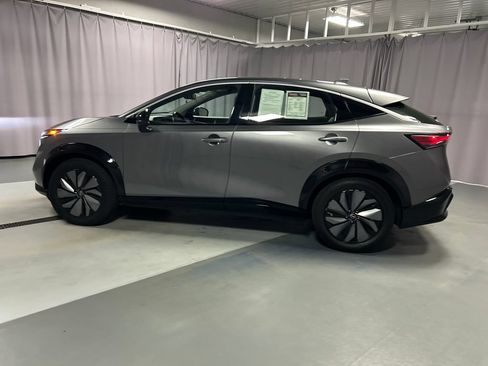 Used 2023 Nissan Ariya FWD image 4