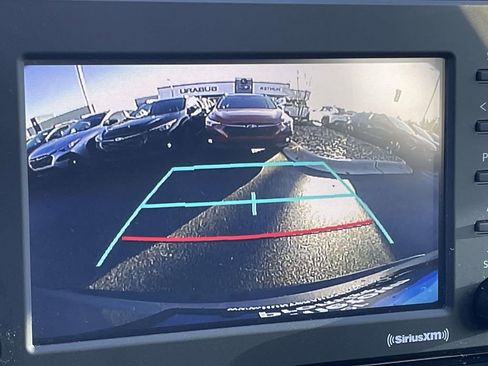 Used 2021 Toyota RAV4 XLE Premium image 18