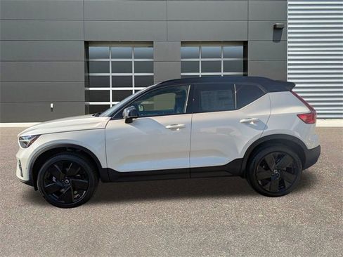 New 2026 Volvo XC40 B5 Ultra w/ Protection Package Premier image 4