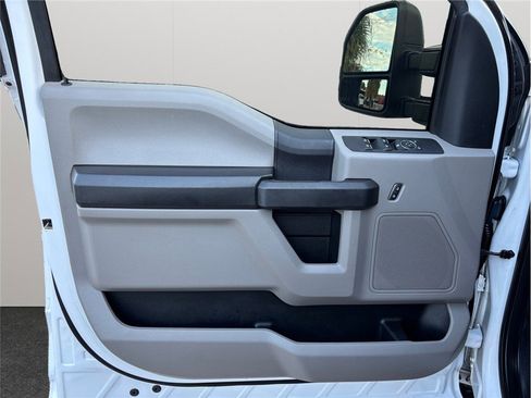 Used 2021 Ford F250 XL w/ Power Equipment Group image 18