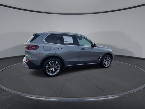 Used 2025 BMW X5 xDrive40i AWD/4WD image 9