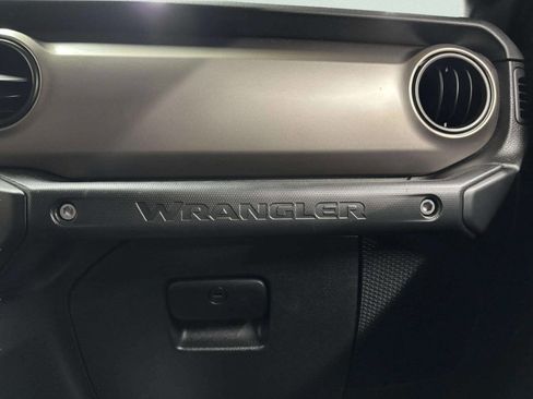 Used 2020 Jeep Wrangler Unlimited Sport image 44