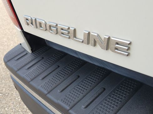 Used 2018 Honda Ridgeline RTL-E image 9
