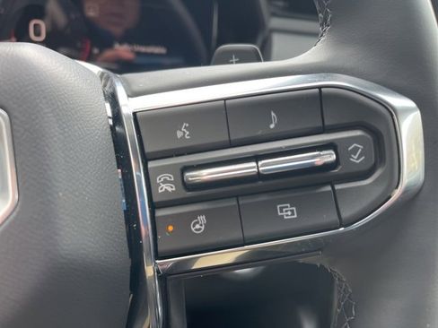 Used 2026 GMC Terrain Elevation w/ Elevation Premium Package image 27