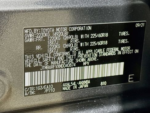 Used 2021 Toyota RAV4 XLE Premium AWD/4WD image 37