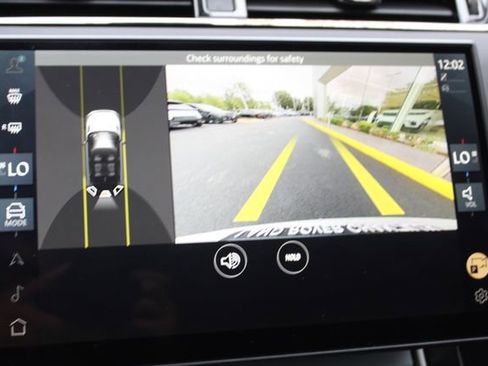 Used 2025 Land Rover Range Rover Evoque S image 19